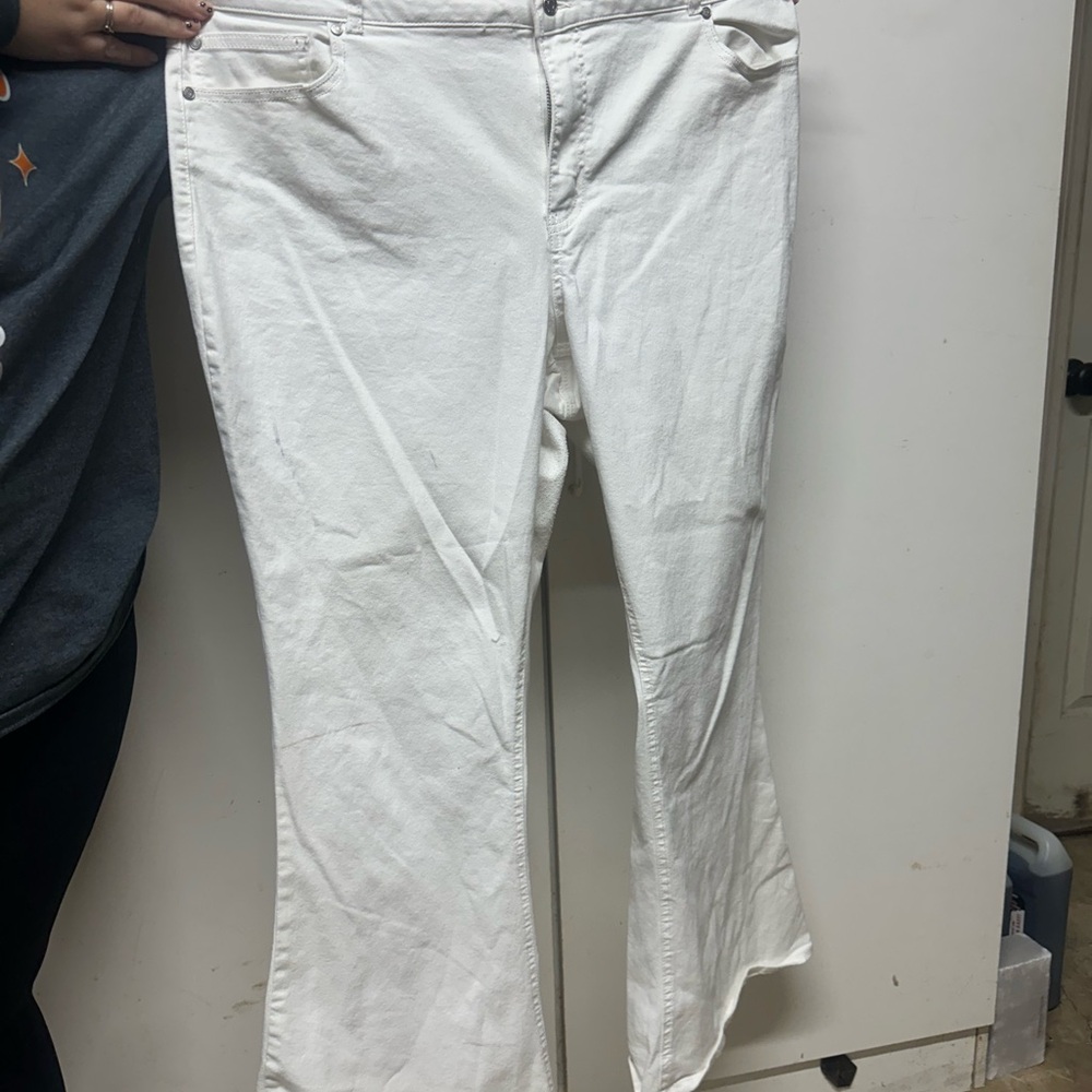 Chic White Flared Pants